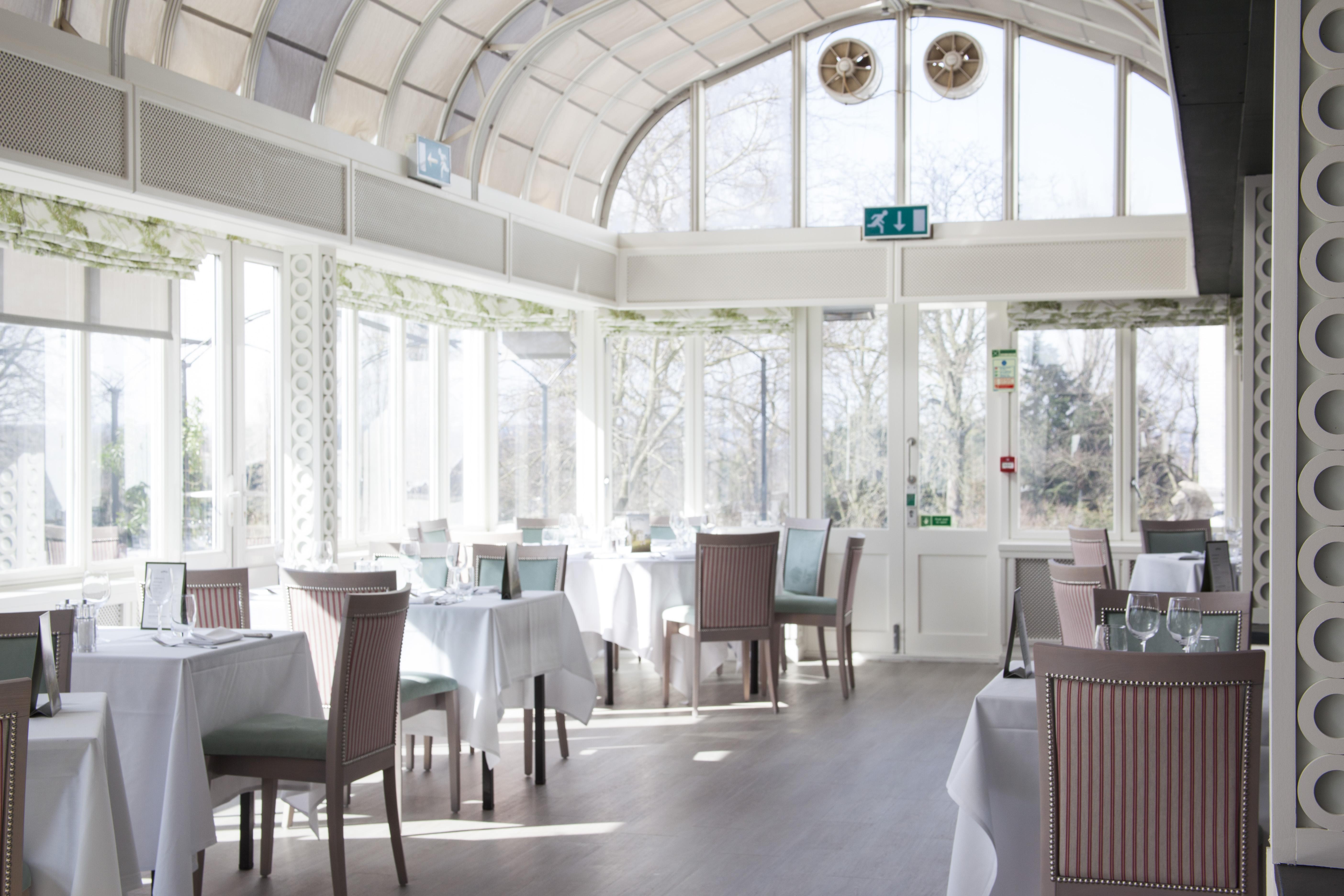 Bromley Court Hotel London Exterior foto