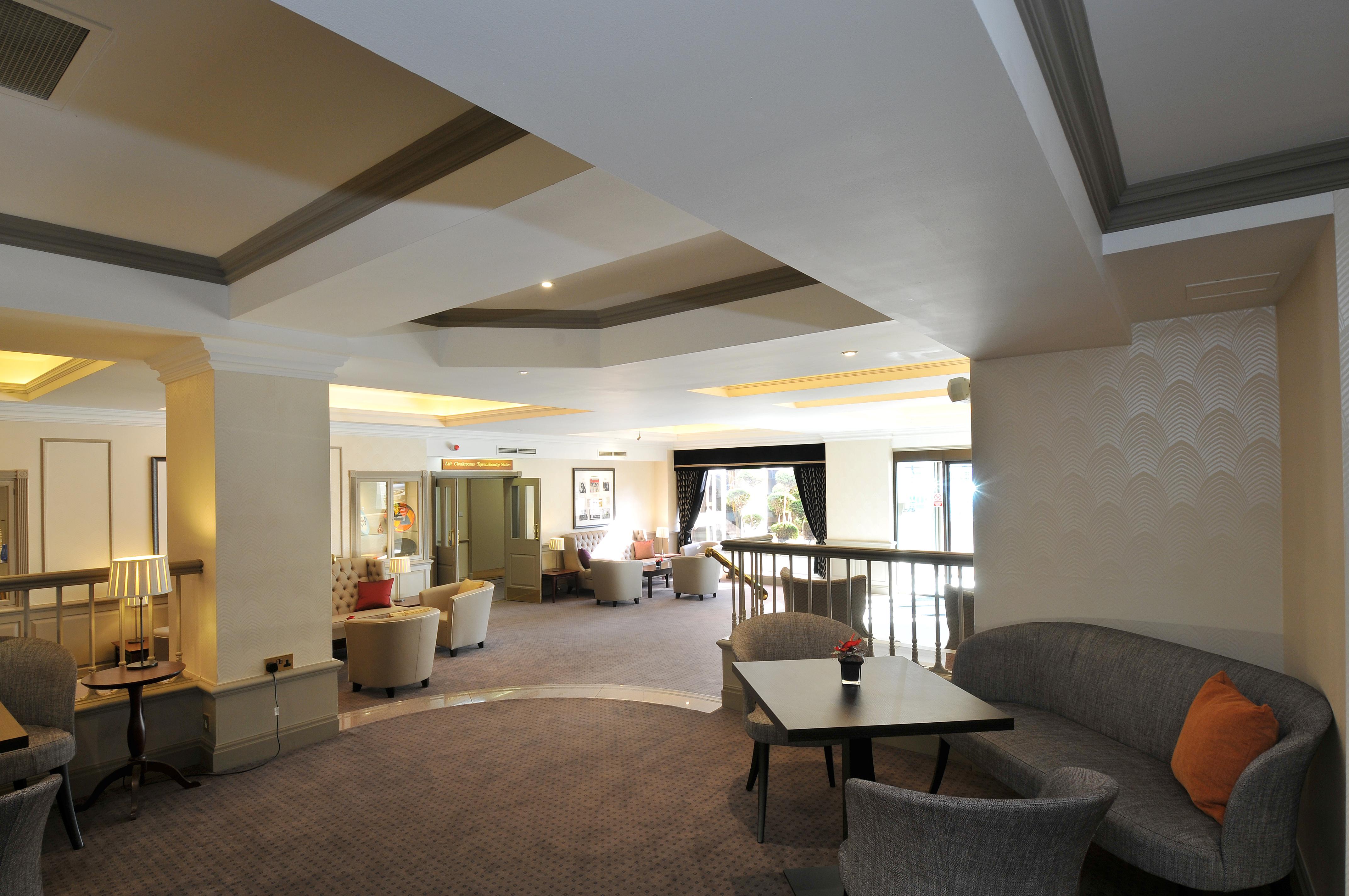 Bromley Court Hotel London Exterior foto