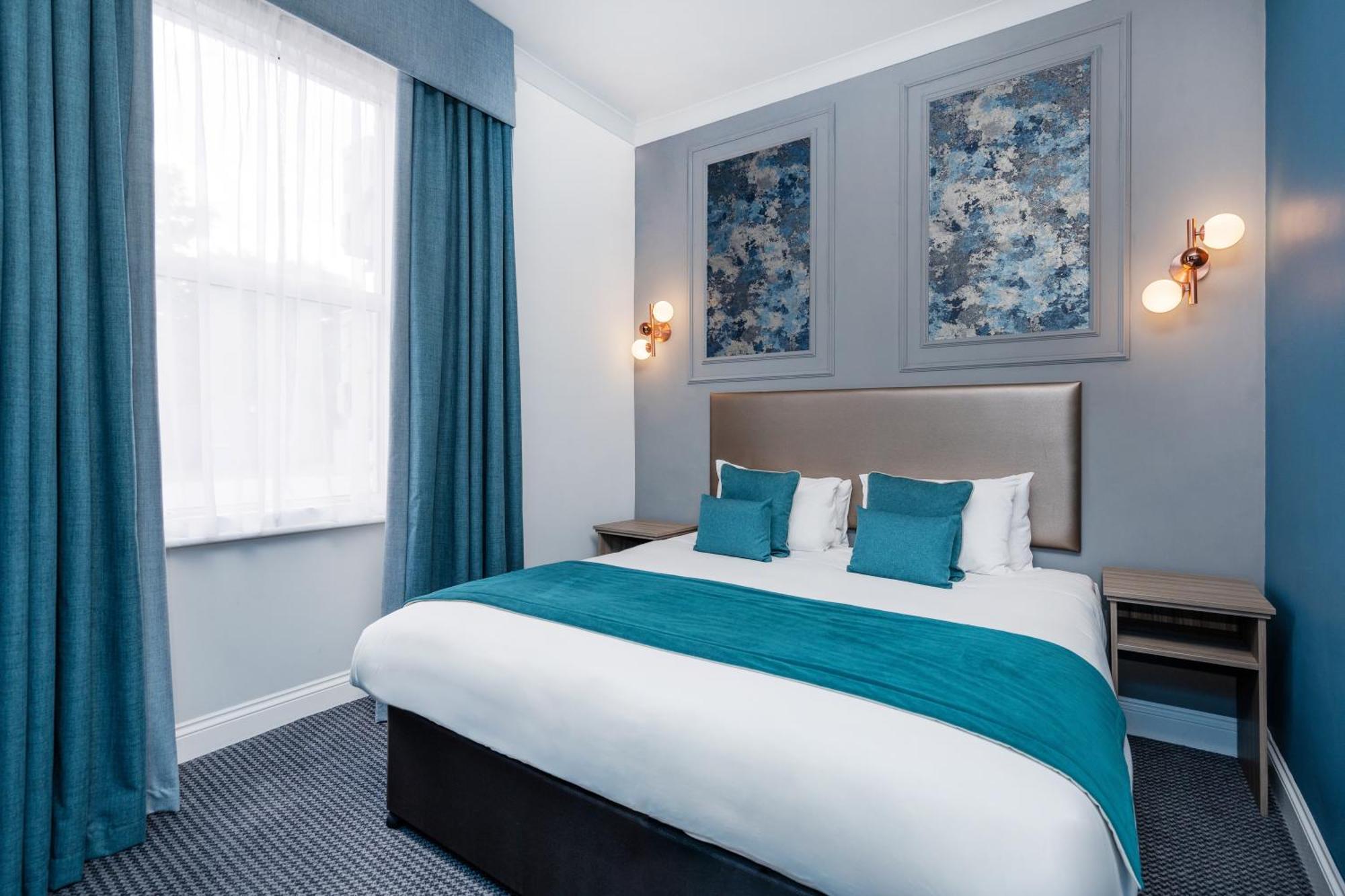 Bromley Court Hotel London Exterior foto