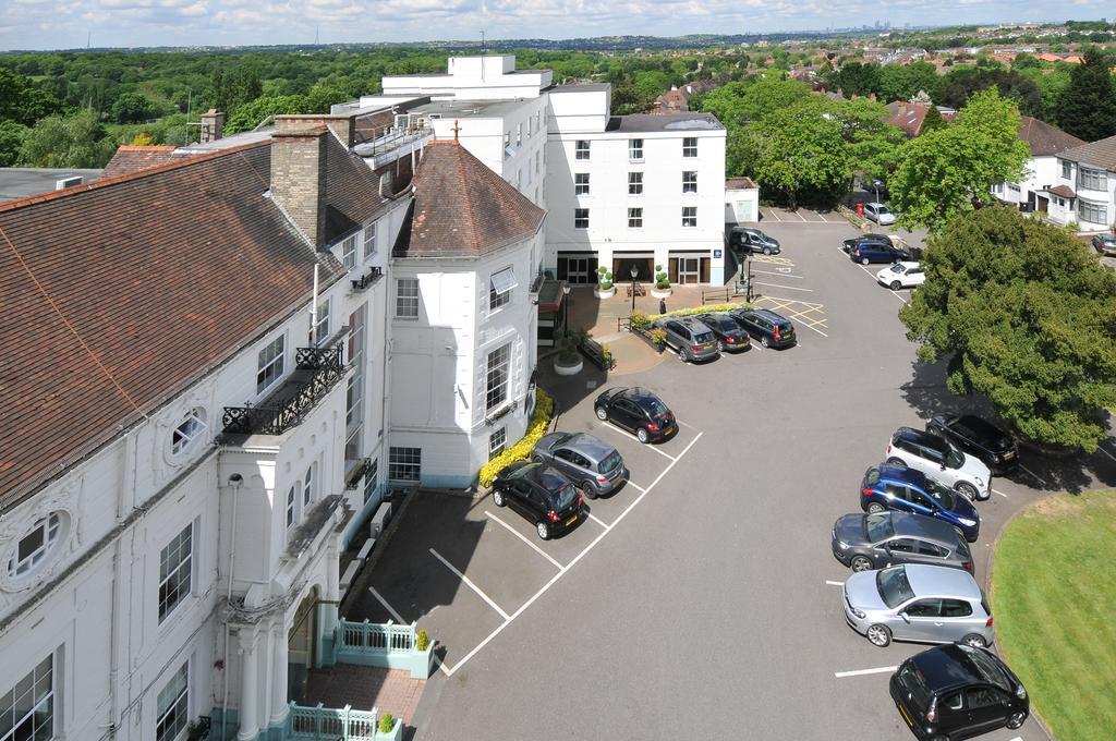 Bromley Court Hotel London Exterior foto